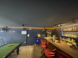 bar